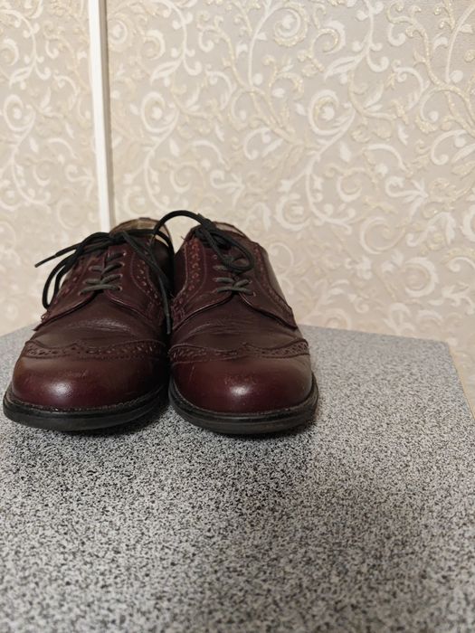 Продаю детскую обувь