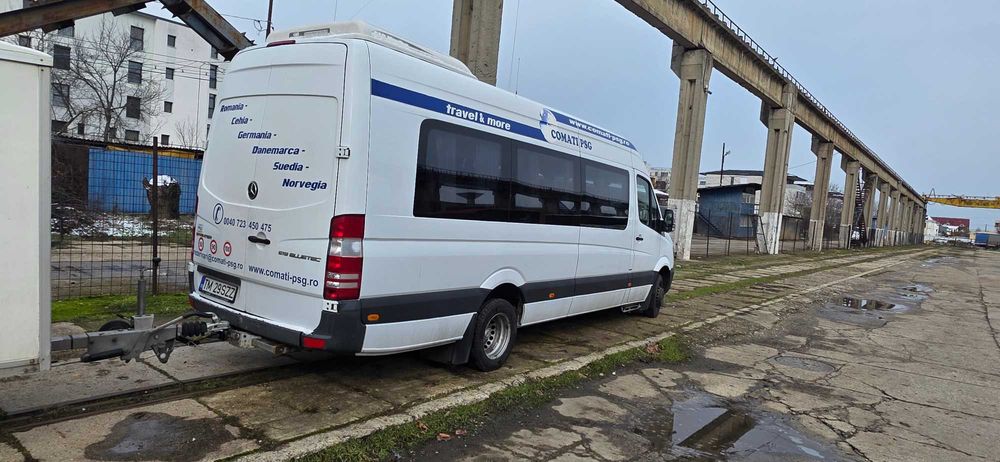 Microbuz  Mercedes Sprinter  19+1 locuri