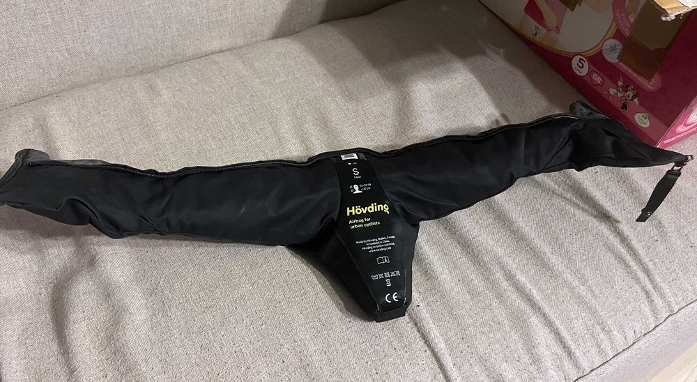 Casca airbag bicicleta Hövding S urban smart