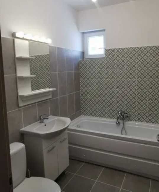 Дава се под наем Тристаен апартамент в Пловдив, Беломорски - 90 кв.м за 311.1 € - Снимка #4