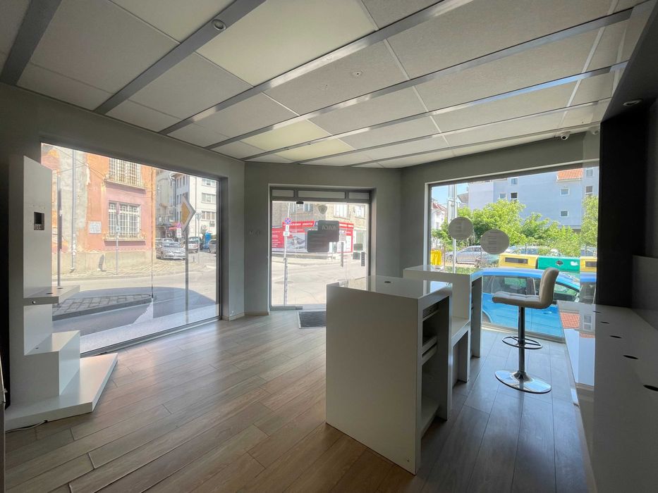 Дава се под наем Офис в Габрово, Беленци - 65 кв.м за 612 € - Снимка #3