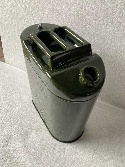 Канистра металлическая для жидкостей 10, 15, 20, 25л