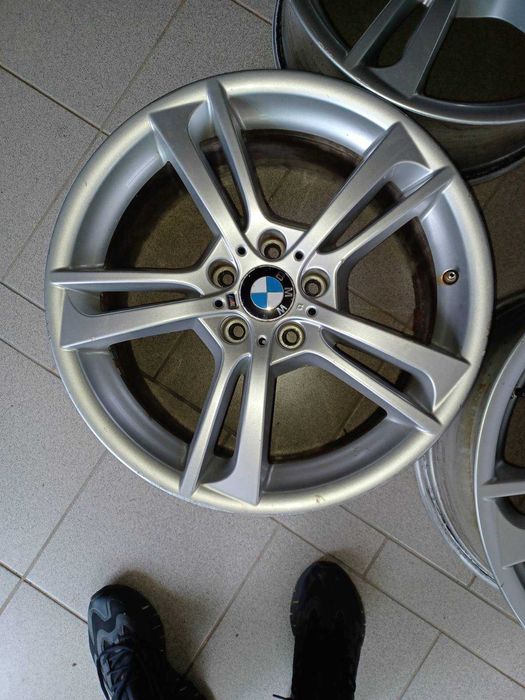 19-BMW-5-F10.F11. X3. X4. F25.F26 серия на БМВ-М-спорт пакет Оригинал.