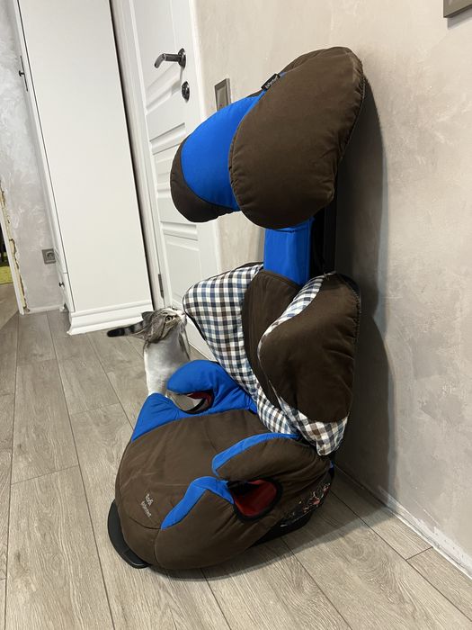 Автокресло MAXI COSI