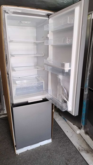 Чисто нов Комбиниран Хладилник с фризер Heinner Dispenser-Диспенсър Инокс 180 см