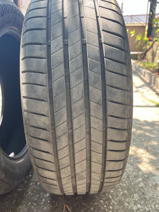 4 броя Летни гуми Bridgestone Blizzak 215/55/17