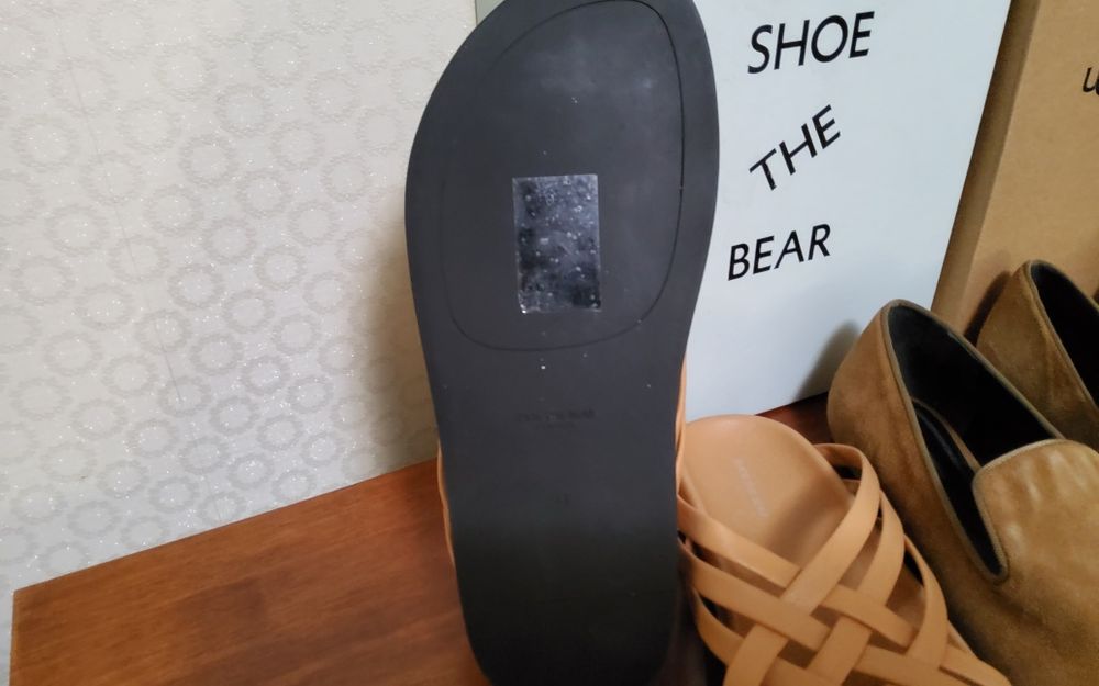 Продам Alexander Wang и UGG балетки оригинал