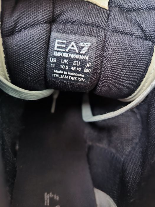 EA7 Emporio Armani номер 45,1/3