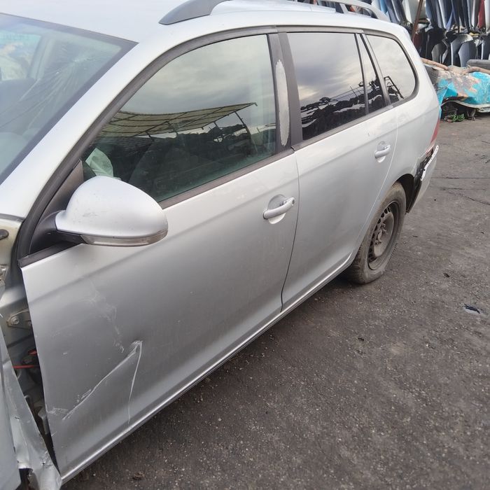 Usa/usi complete stanga/dreapta Vw Golf 5 combi/break an 2005-2010