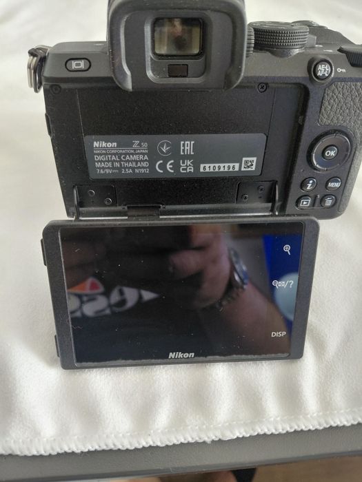 Nikon z50 mirrorless 21MP kit cu obiectiv nikkor z dx 16 -50 mm