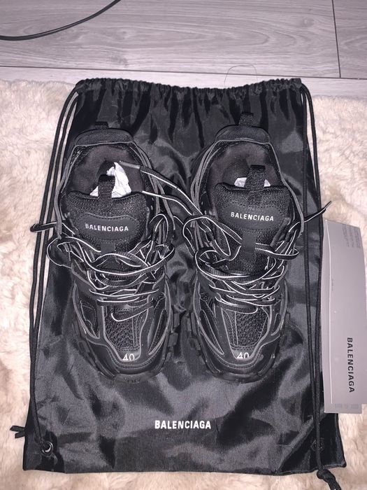 Balenciaga track