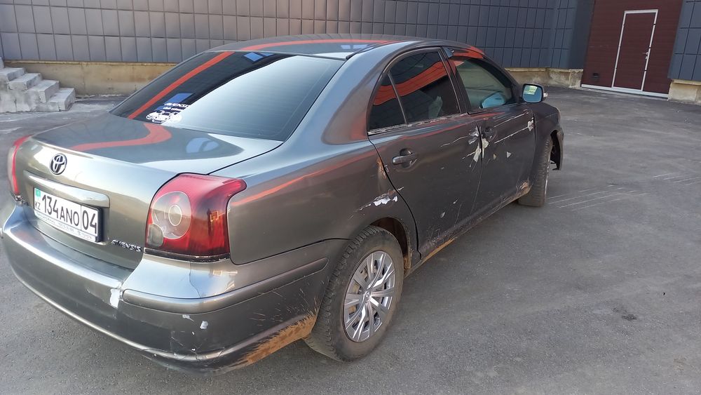 Тойота авенсис 2006 г