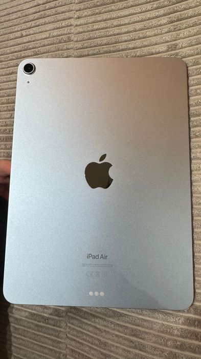 iPad Air 11-inch (M2)