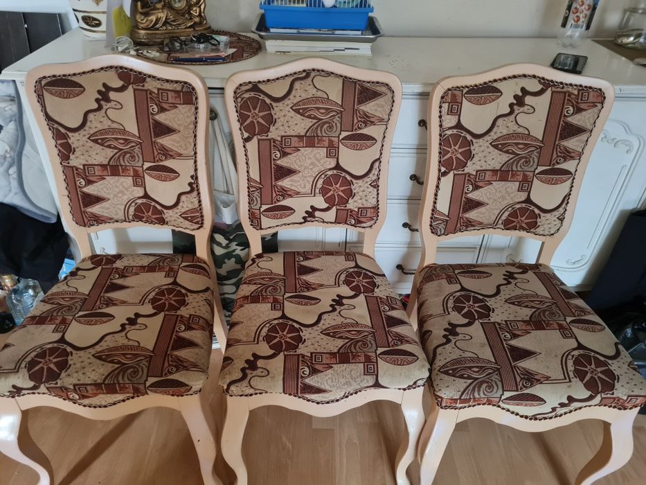 Стулья из красного дерева б/у