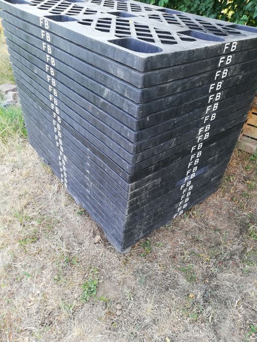 Palet plastic 120/80, 110/110