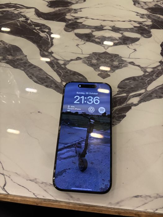 Iphone 16 pro black titanium 128GB