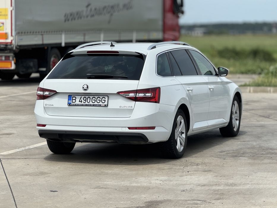 SKODA Superb 2018 — imagine 5