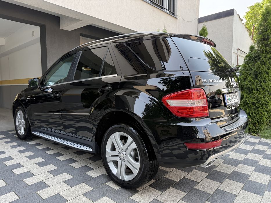 MERCEDES-BENZ ML-Class 2010 — imagine 3
