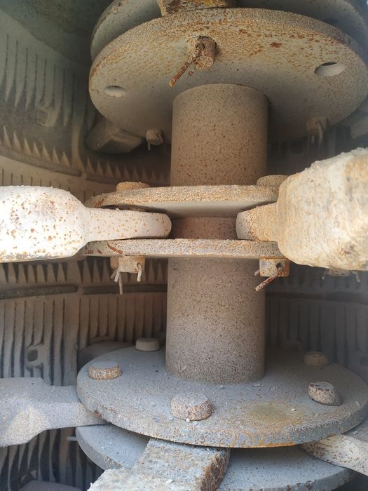 Дробилка камня вертикальная