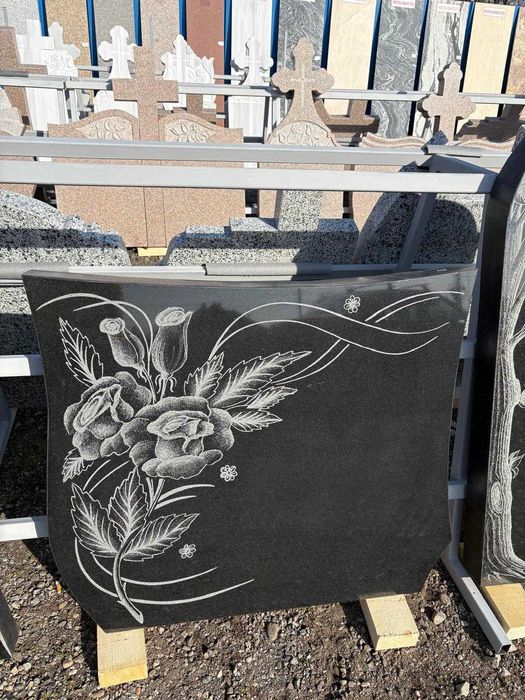 15% reducere la monumente funerare marmura si granit