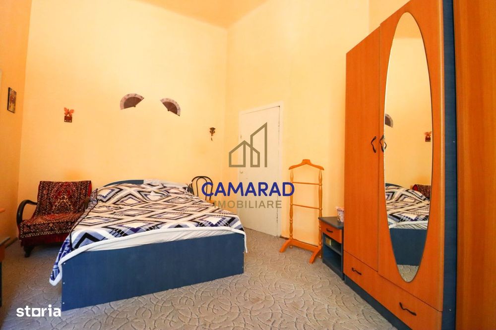 Apartament in vila sau toata vila - vanzare - Cartierul Armenesc  Univ