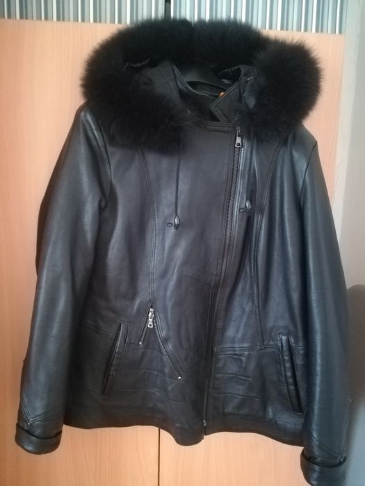 Geaca din piele naturală