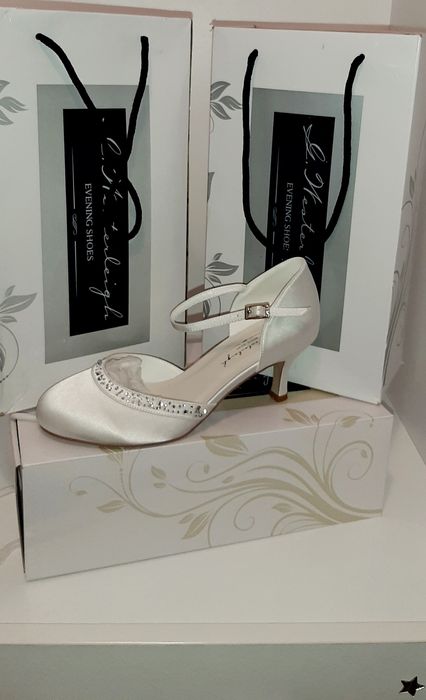 Pantofi mireasa clasici,delicati,mas 38, G.Westerleigh,toc16 cm