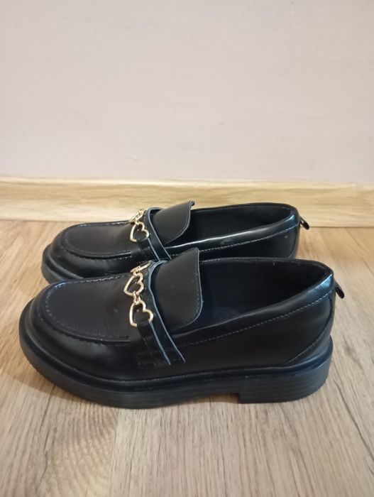Черни лоуфъри за момиче