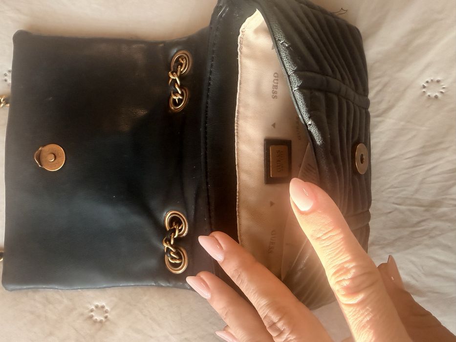 Черна Чента guess