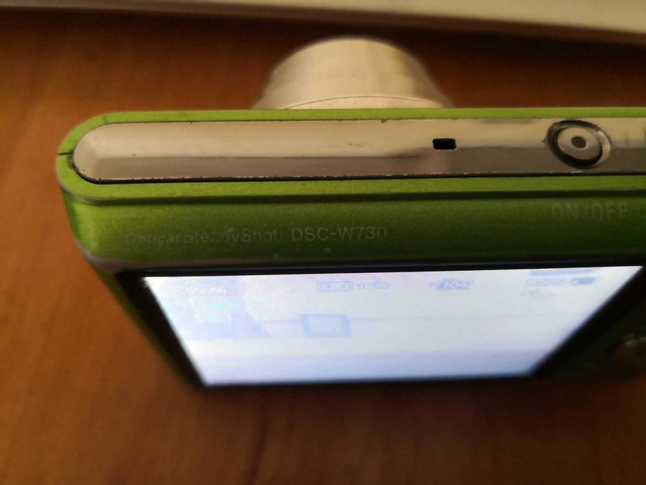 Фотоапарат Sony dsc w730