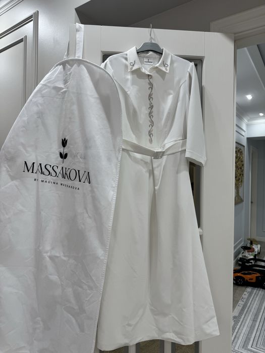 Продаю платье Massakova