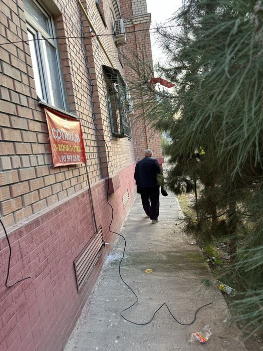 Сергели 9 худуд 2 хона 1- этаж магазин килса хам булади