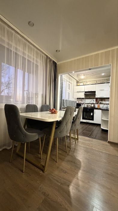 Продается 3-х комн.кв  Универмаг .