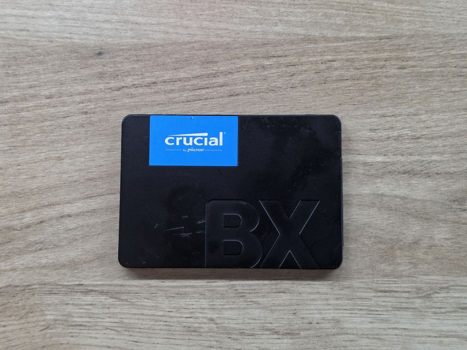 SSD Crucial BX 500 / 500GB.