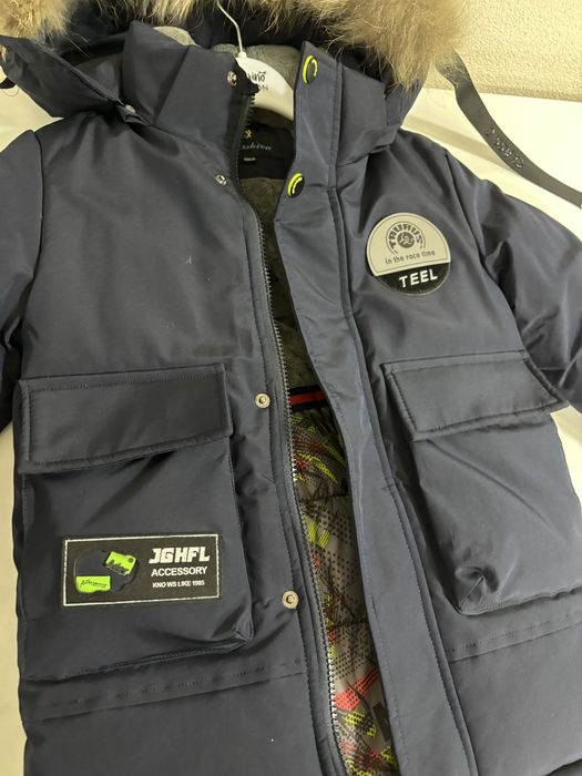 Продам детскую куртку