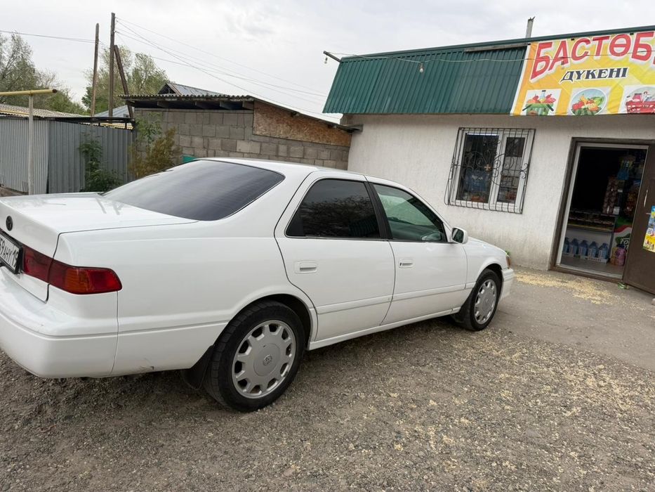 Продам toyota camry 25