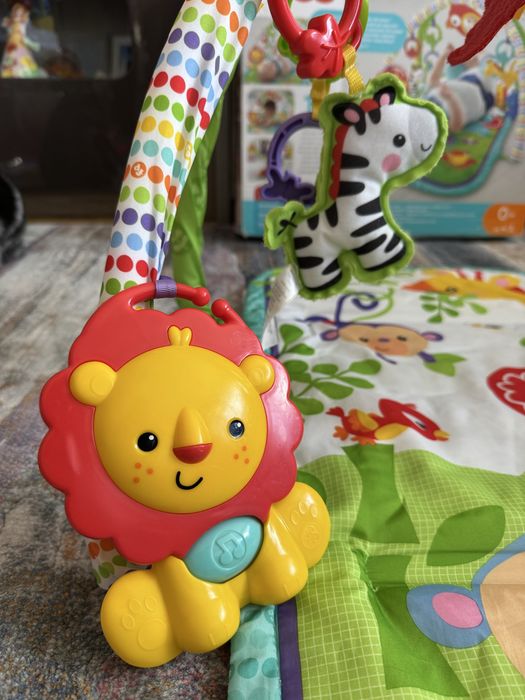 Музикална активна гимнастика Fisher Price ТРОПИЧЕСКА ГОРА