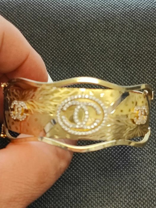 Златна дамска гривна 16.56гр-14к