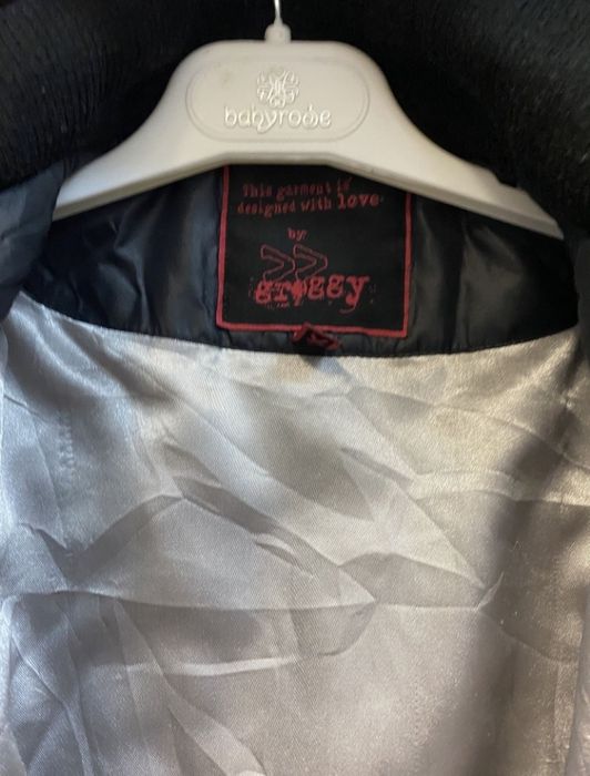 Куртки женские девушкам