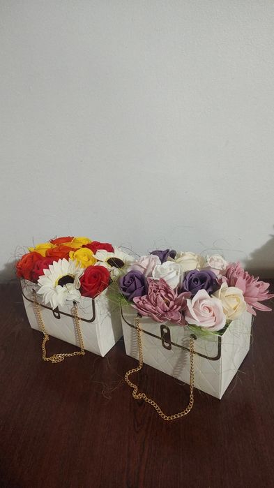 Ornament pe poșetă