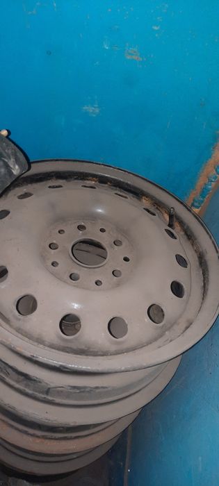 Продам диски на ауди