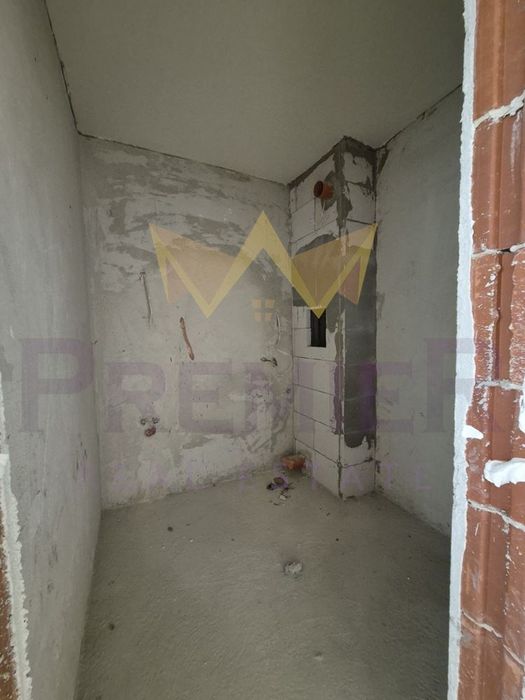 Продава се Тристаен апартамент в Бургас, Меден рудник - зона Д - 129 кв.м за 560 €/кв.м - Снимка #10