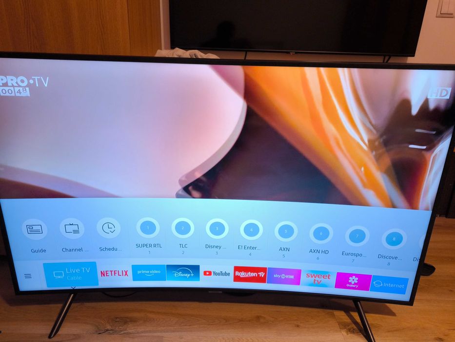 Televizor Samsung curbat 55" - 138 cm