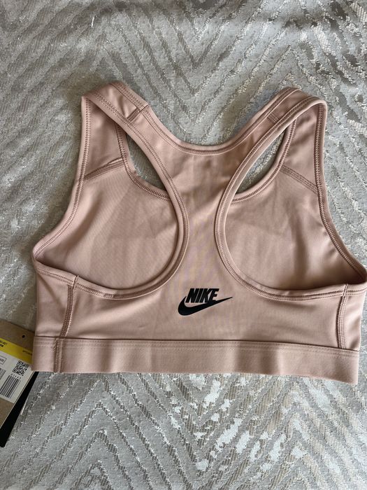 Спортни бюстиета Nike