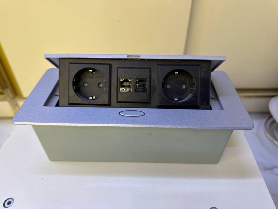 Pol rozetkasi напольная розетка