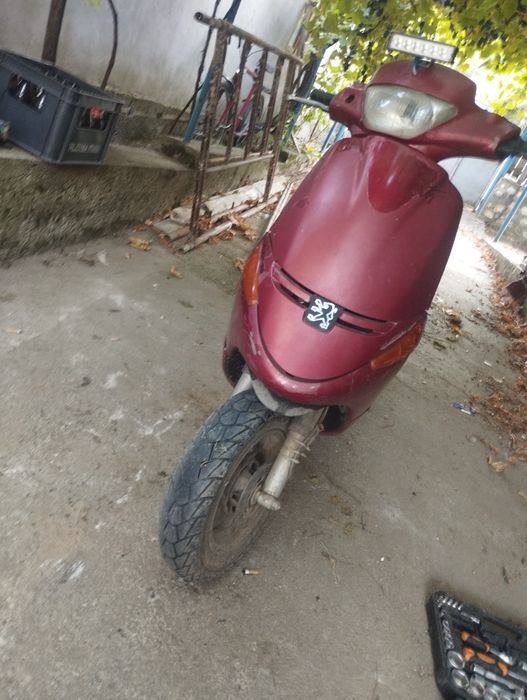 Vând Peugeot Zenith