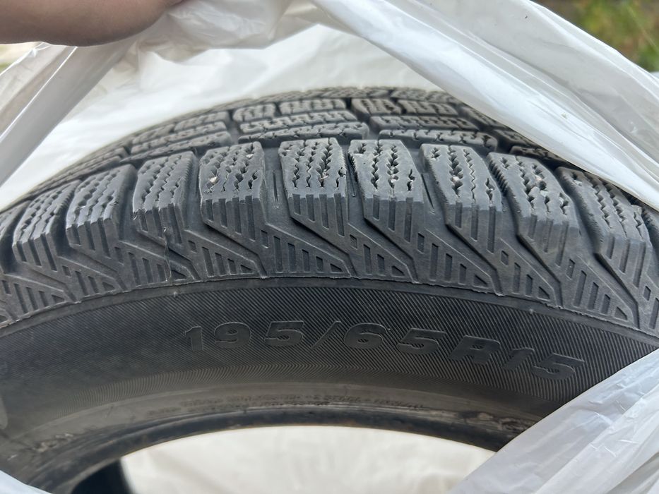 Зимняя шина R15 .