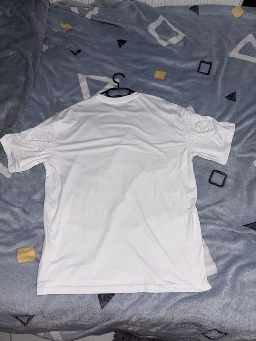 Tricou alb cu pietricele sclipicioase L