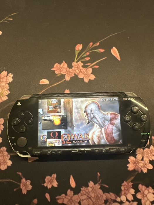 Psp 1000 прошитая +2 игры в подарок