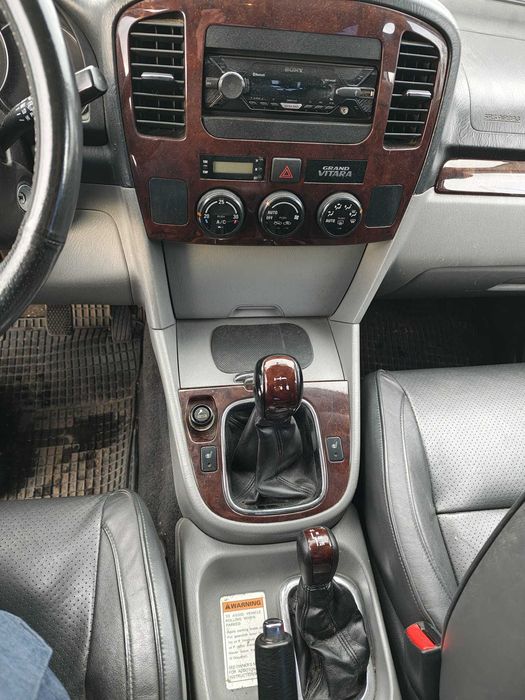 Vand Suzuki Grand Vitara Limited 2005, 1.6 benzina, 3 usi.
